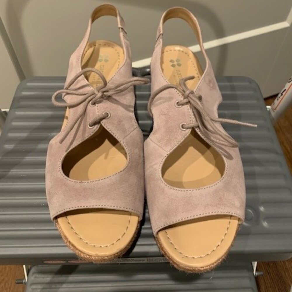Naturalizer N5 Contour slingback sandal with tie front. Reilly Espadrille Sandal